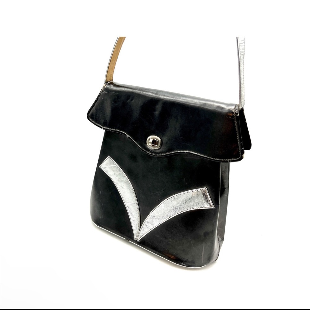 Vintage 1960s Black and Silver Mod Handbag